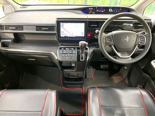 HONDA STEPWAGON SPADA 2016