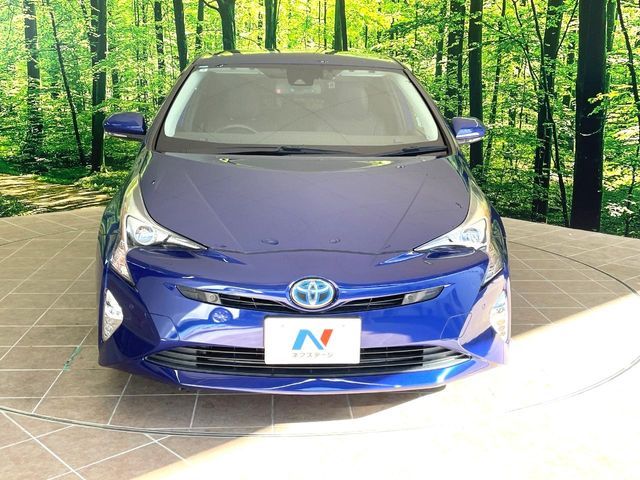 TOYOTA PRIUS 2016