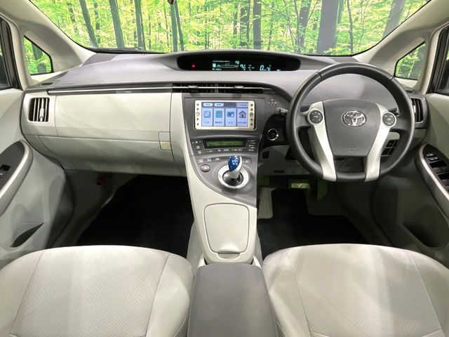 TOYOTA PRIUS 2010