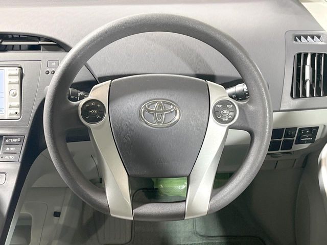 TOYOTA PRIUS 2010