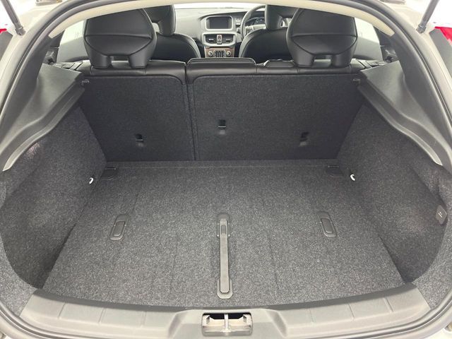 VOLVO VOLVO V40 CROSS COUNTRY 2017