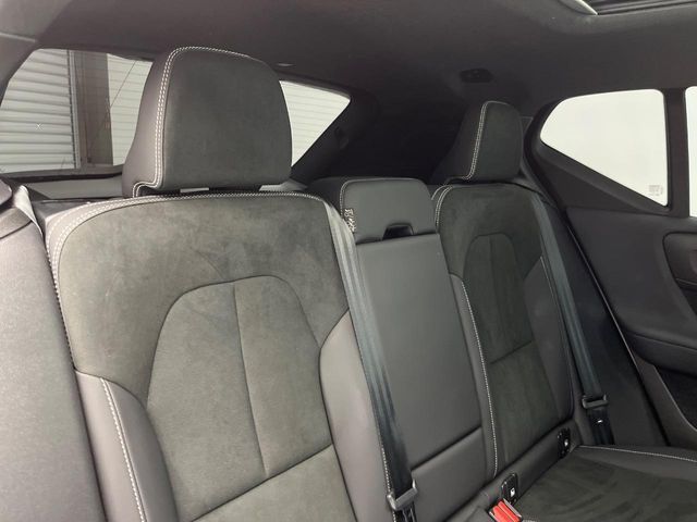 VOLVO VOLVO XC40 2023