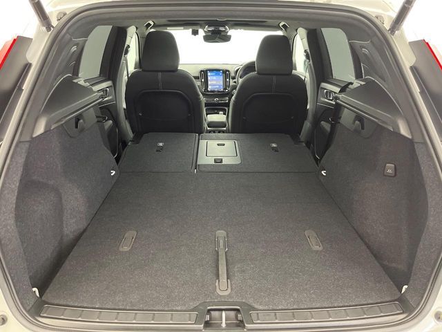 VOLVO VOLVO XC40 2023