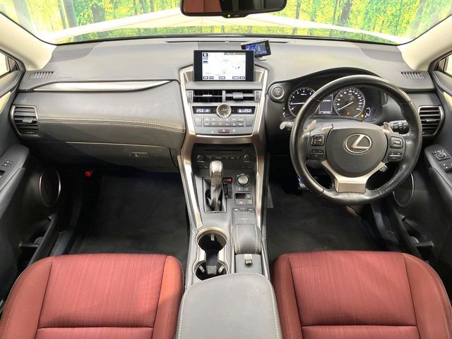 TOYOTA LEXUS NX200t 2016