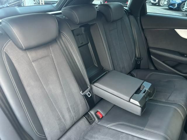 AUDI AUDI A4 AVANT 2022