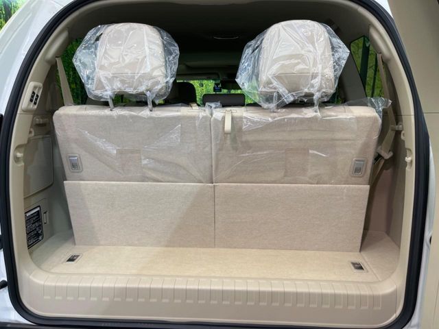 TOYOTA LANDCRUISER PRADO 2023