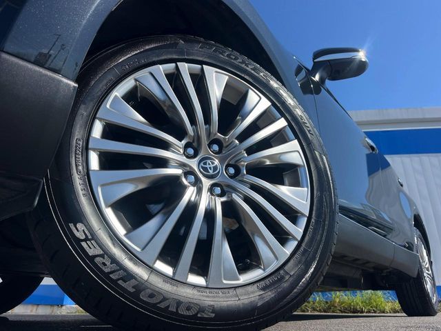 TOYOTA HARRIER 2WD 2021