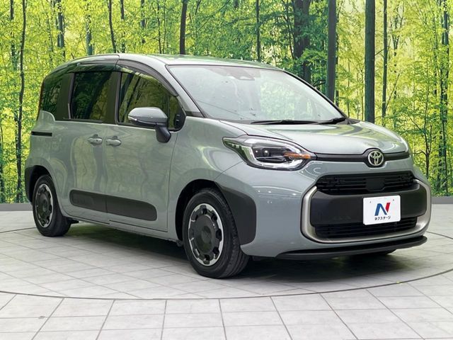 TOYOTA SIENTA HYBRID 2023