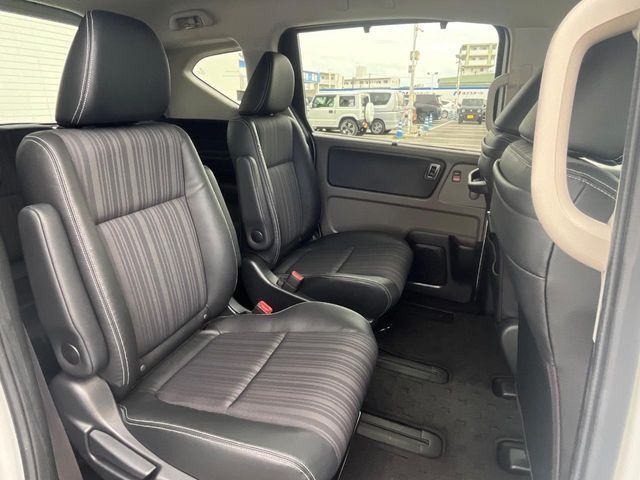 HONDA FREED HYBRID 2018