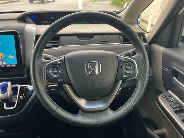 HONDA FREED HYBRID 2018