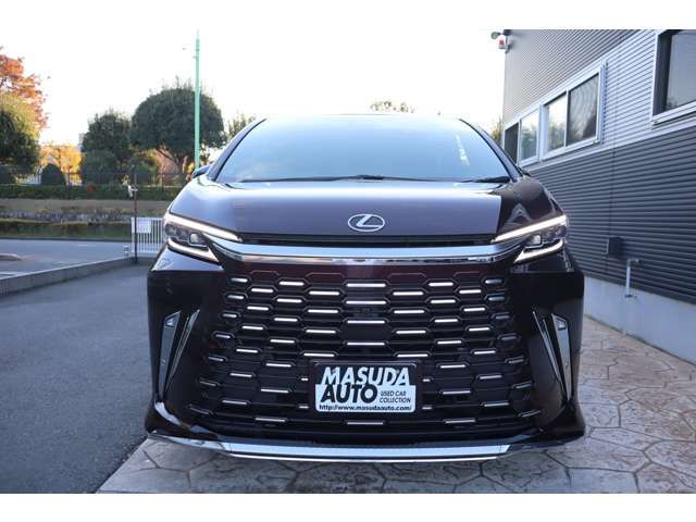 TOYOTA ???? LM500h 2024