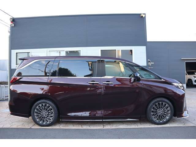 TOYOTA ???? LM500h 2024