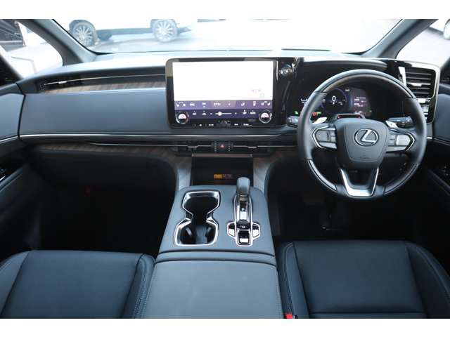 TOYOTA ???? LM500h 2024