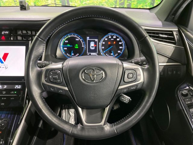 TOYOTA HARRIER HYBRID 2018