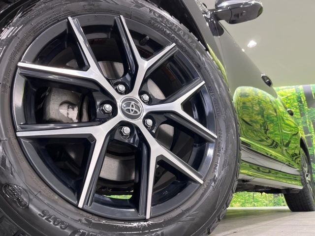 TOYOTA HARRIER HYBRID 2018