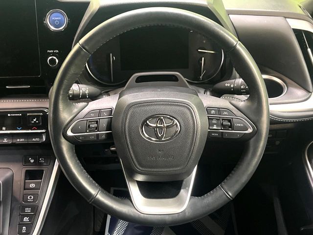 TOYOTA NOAH HYBRID 2023