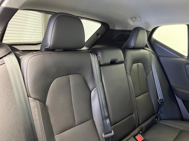 VOLVO VOLVO XC40 2024