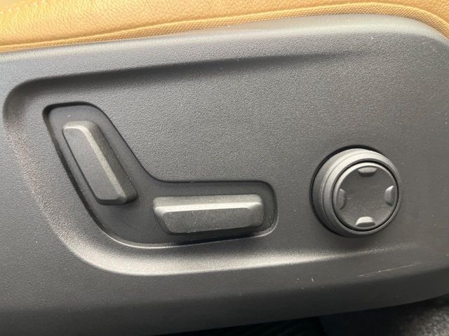 VOLVO VOLVO XC40 2021