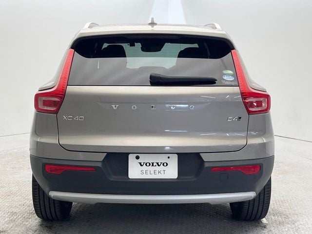 VOLVO VOLVO XC40 2021