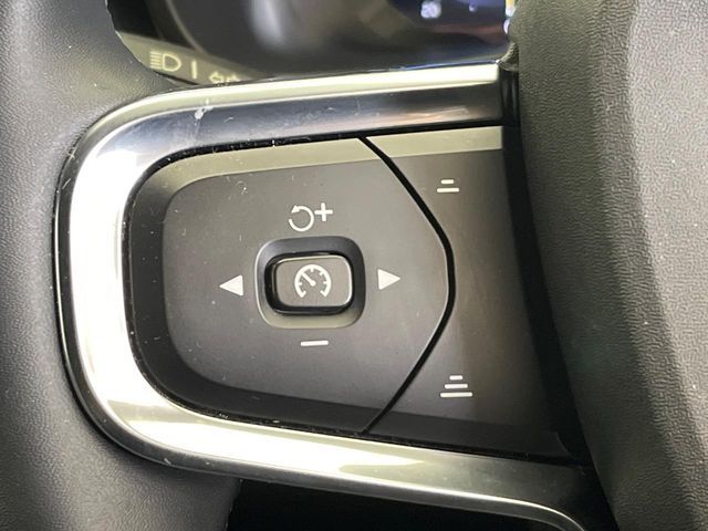 VOLVO VOLVO XC40 2022