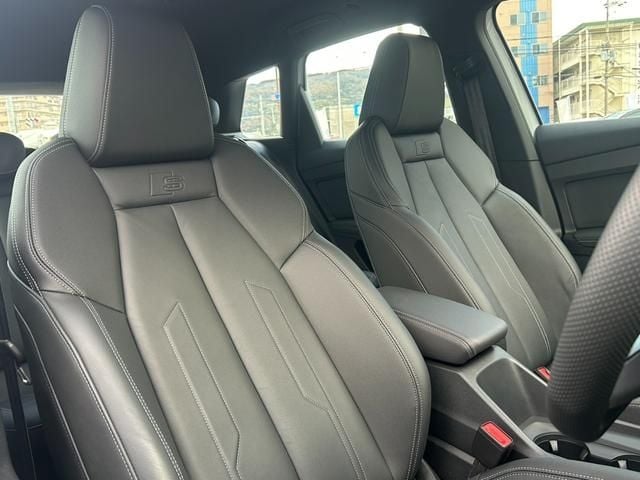 AUDI AUDI Q4 e-tron 2025