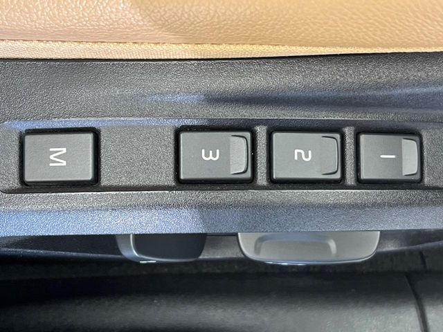 VOLVO VOLVO V40 CROSS COUNTRY 2017