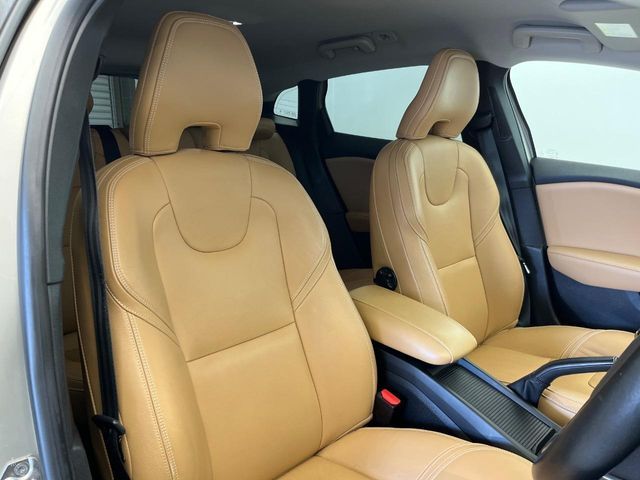 VOLVO VOLVO V40 CROSS COUNTRY 2017