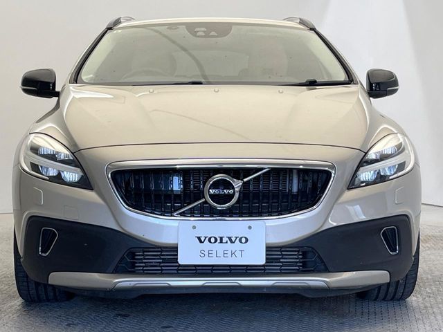 VOLVO VOLVO V40 CROSS COUNTRY 2017