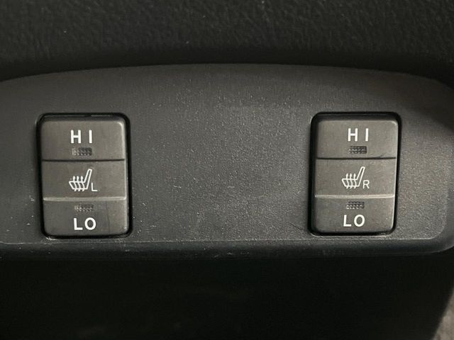 TOYOTA SIENTA HYBRID 2017