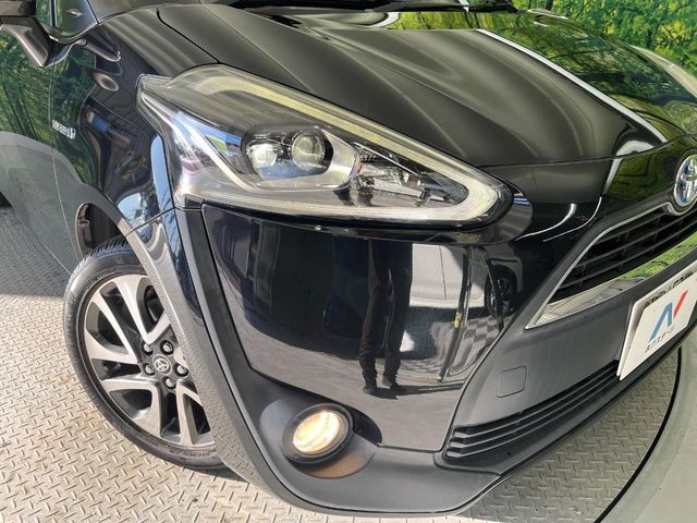 TOYOTA SIENTA HYBRID 2017