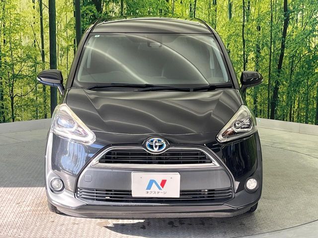 TOYOTA SIENTA HYBRID 2017
