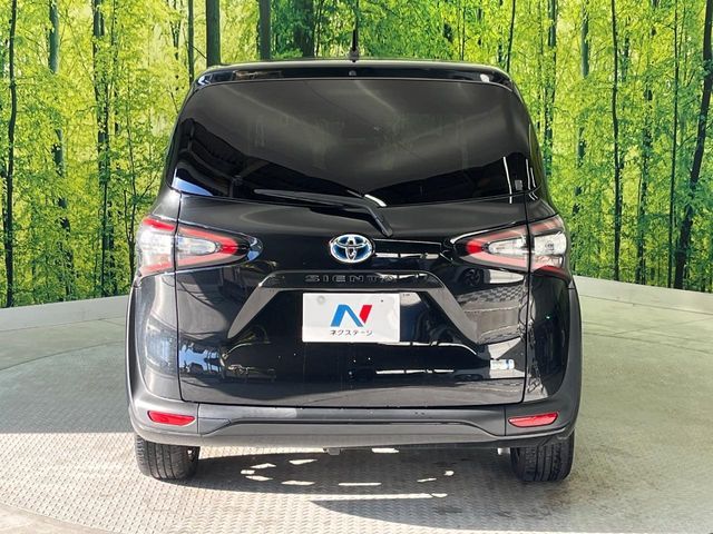 TOYOTA SIENTA HYBRID 2017