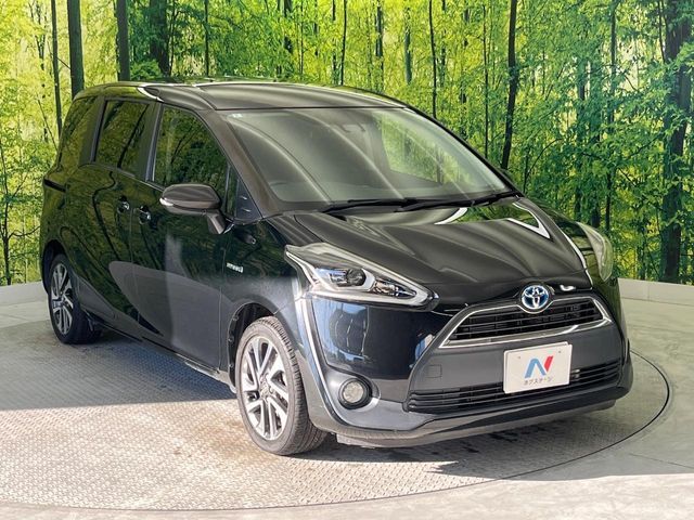 TOYOTA SIENTA HYBRID 2017