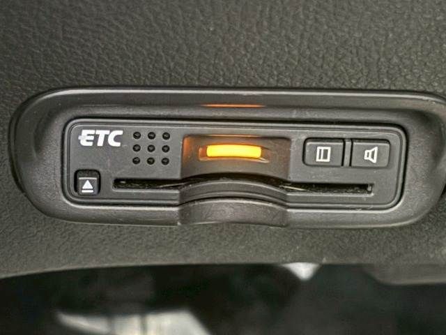 HONDA VEZEL HYBRID 2014