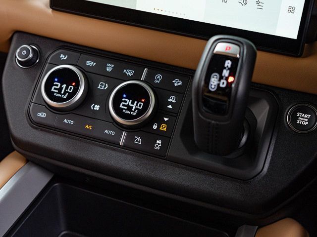 ROVER ROVER DEFENDER 2025