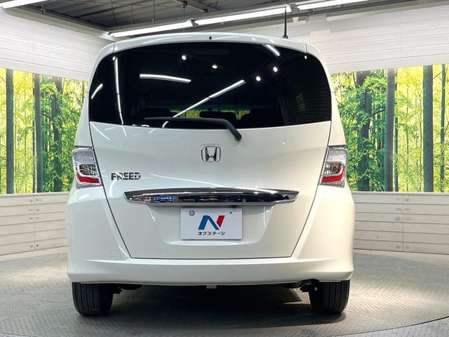 HONDA FREED 2012