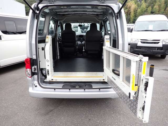 NISSAN NV200 VANETTE van 2018