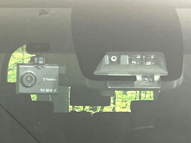 TOYOTA VOXY 4WD 2018