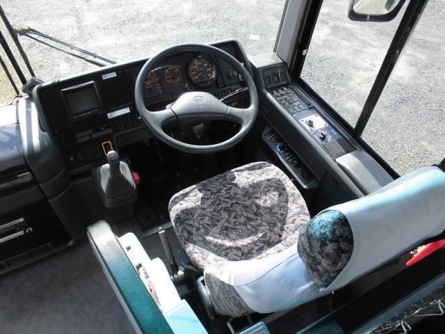 HINO Blue Ribbon 2002