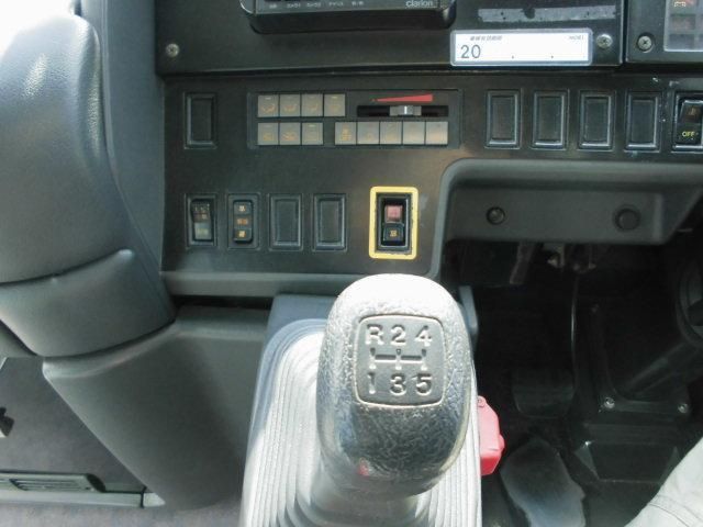 HINO Blue Ribbon 2002