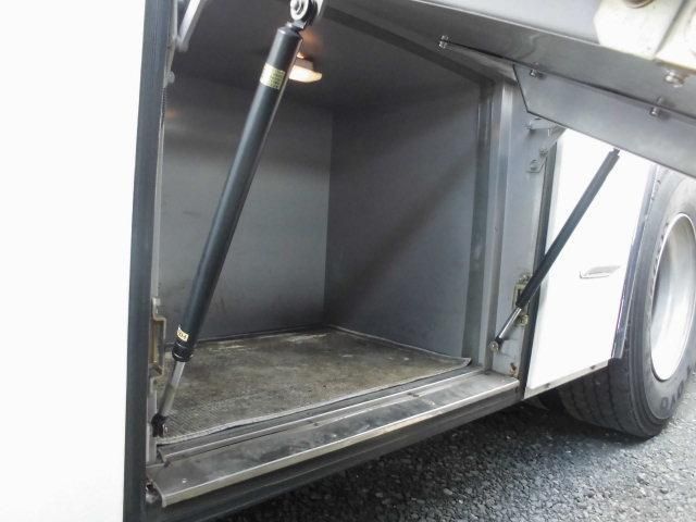 HINO Blue Ribbon 2002