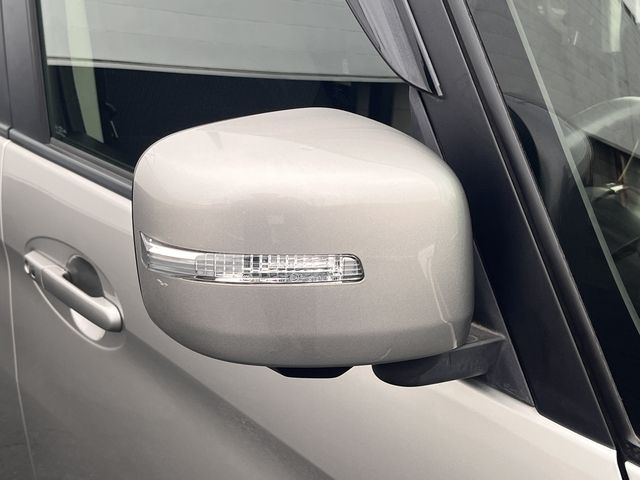 SUZUKI Spacia custom Z 2017