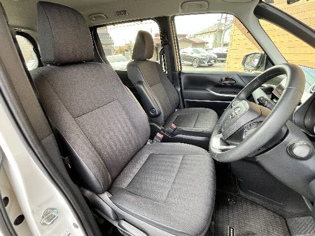 TOYOTA NOAH 4WD 2024