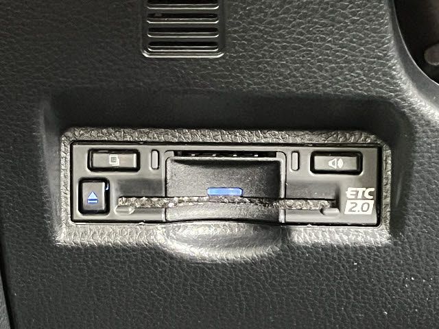 TOYOTA NOAH 4WD 2024