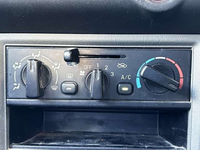 NISSAN NV100 CLIPPER 2013