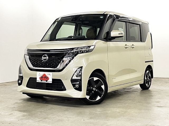 NISSAN ROOX 2020