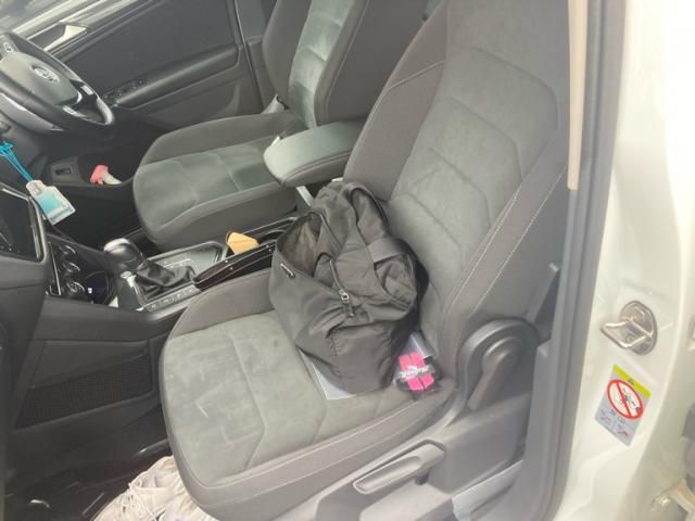 VOLKSWAGEN VOLKSWAGEN TIGUAN 2019