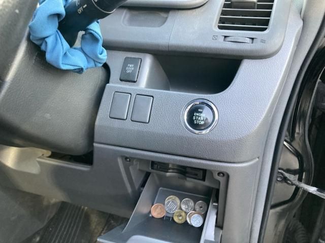 TOYOTA VOXY 4WD 2009