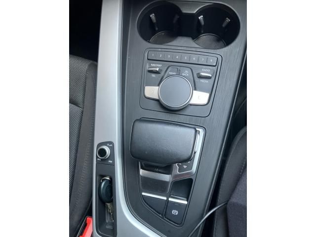 AUDI AUDI A4 AVANT 2017