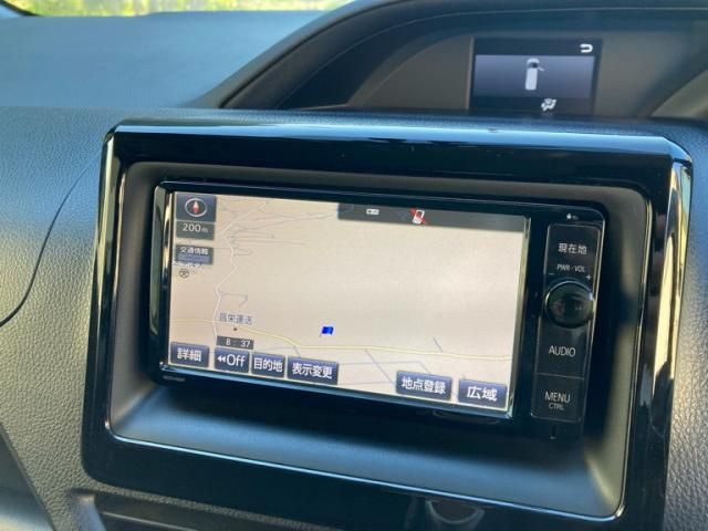 TOYOTA NOAH HYBRID 2014